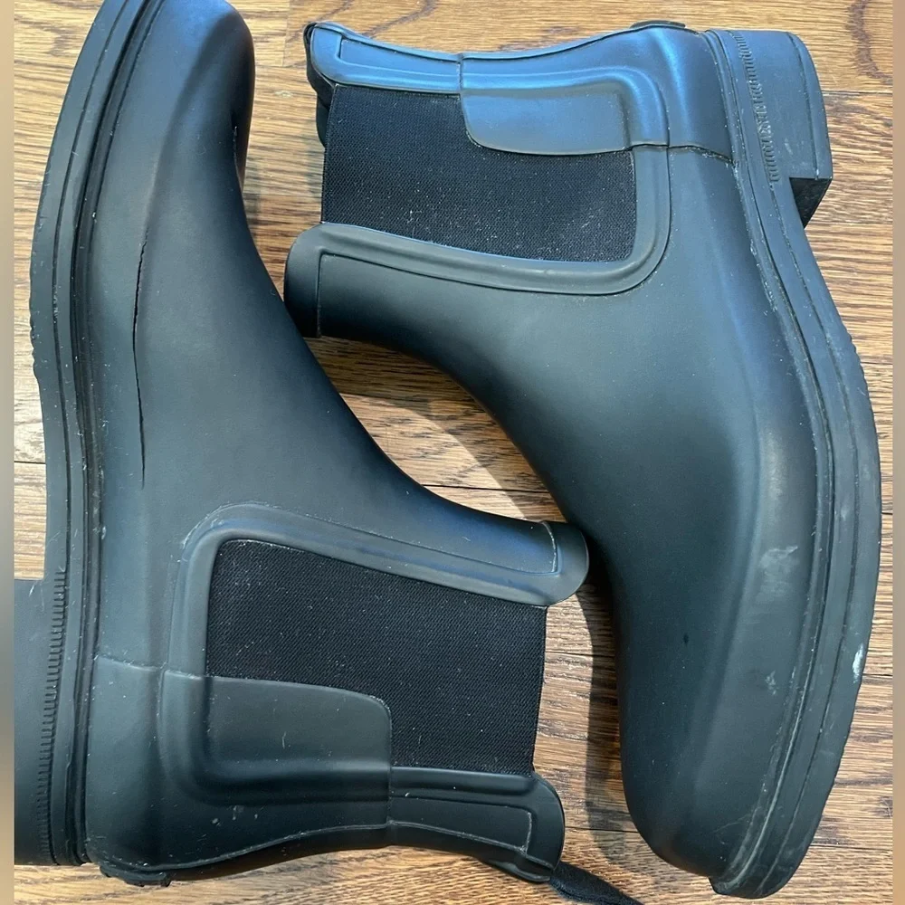 Hunter  Men's Black Original Refined Chelsea Rain Boots Size US 8- Read Desc